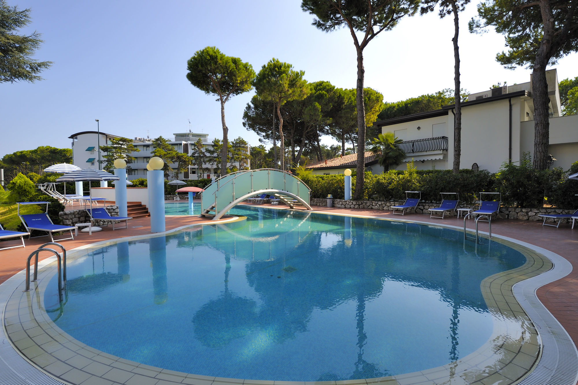 Hotel Vina De Mar Lignano Sabbiadoro Exterior foto